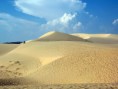 /album/galerie-de-photos%3a-la-vie-%c3%a0-mui-ne/dunas-de-arena-blanca-vietnam-jpg/